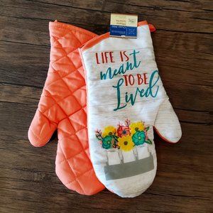 Kitchen Oven Mitts, set of 2, Orange Spring Flowers, Life is Meant to be Lived